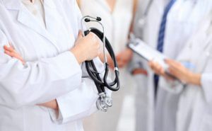 Льготы сотрудникам полиции и их женам: какие имеются