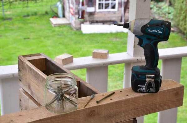 Садовая скамейка со спинкой своими руками: чертежи интересных задумок для реализации