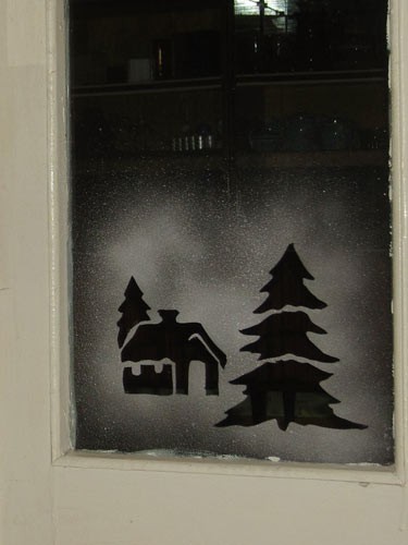 Как украсить окна к Новому 2019 году своими руками