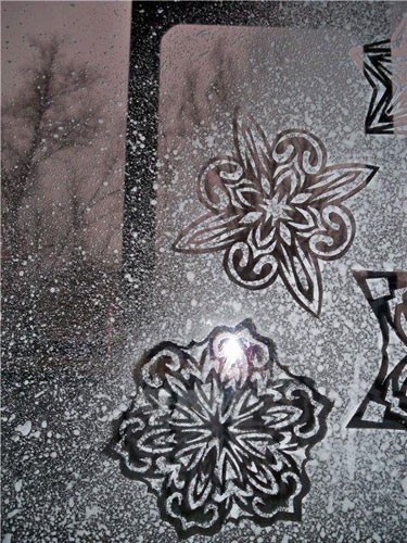 Как украсить окна к Новому 2019 году своими руками