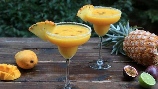 Новогодний стол 2019: вкусное меню, что приготовить, рецепты салатов, сколько будет стоить