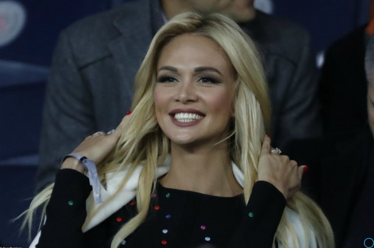 Кто отец ребенка Виктории Лопыревой