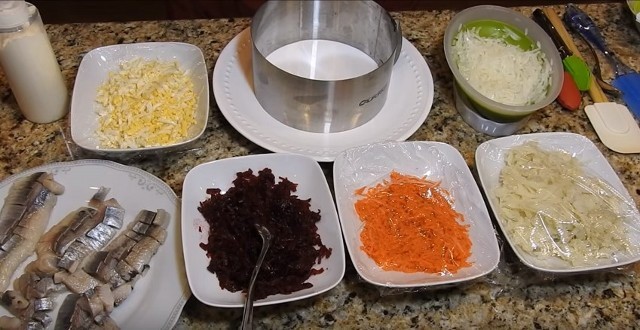 Классический рецепт: Селедка под шубой 2018 пошагово, фото и видео, новогодние салаты 2019