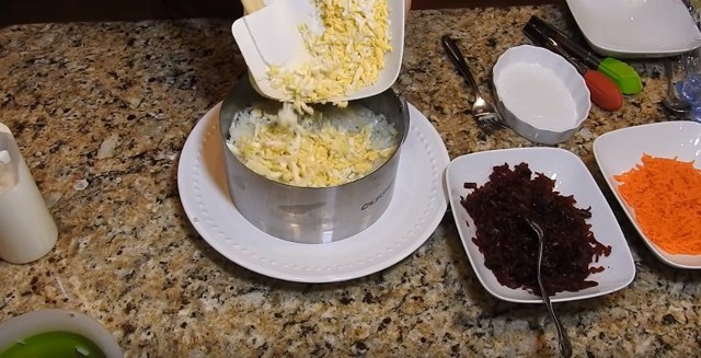 Классический рецепт: Селедка под шубой 2018 пошагово, фото и видео, новогодние салаты 2019