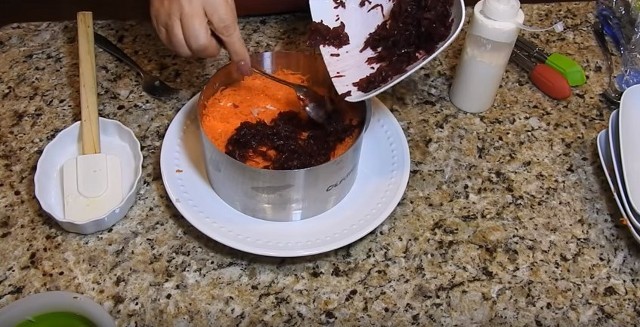 Классический рецепт: Селедка под шубой 2018 пошагово, фото и видео, новогодние салаты 2019