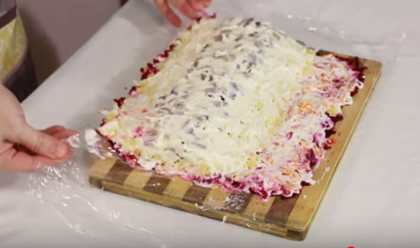 Классический рецепт: Селедка под шубой 2018 пошагово, фото и видео, новогодние салаты 2019