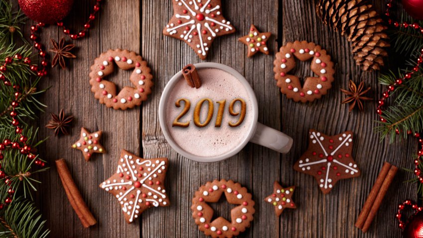 Официальные поздравления с Новым 2019 годом коллегам по работе