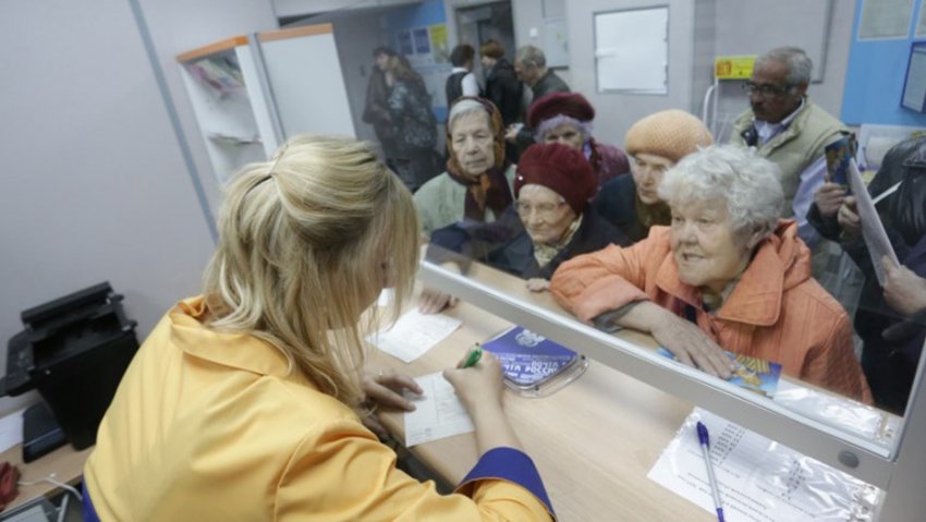 Новости о пенсии работающим пенсионерам в 2019 году — индексация и перерасчет