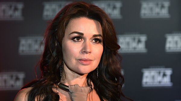 Анастасия Заворотнюк в реанимации: актриса перестала самостоятельно дышать