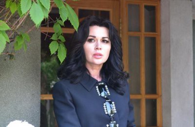 Врач рассказал, как можно продлить жизнь Анастасии Заворотнюк