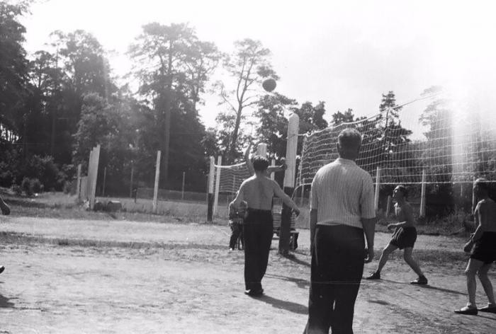 Трезвые мужские забавы в советские времена