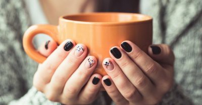 Холодные руки указывают на проблемы со здоровьем