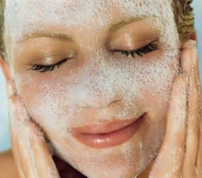 Эксперты рассказали, что выбрать для глубокого очищения лица