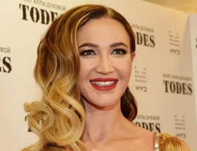 Российские звезды заполонили Instagram Gradient-флешмобом