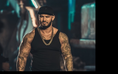 Джиган показал своей первый бой