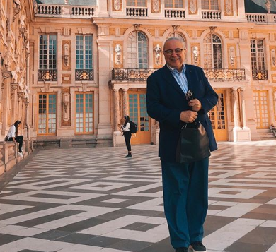 74-летний Евгений Петросян показал тренировки на тренажере