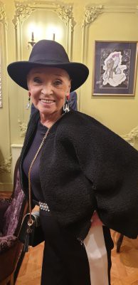 79-летняя Светлана Светличная рассказала, почему сейчас не носит мини-юбки 79-летняя Светлана Светличная рассказала, почему сейчас не носит мини-юбки