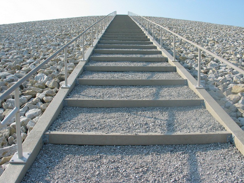 Купол Рунит - радиоактивная воронка США