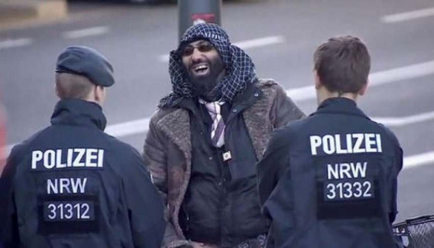 Запрещённая правда о Германских школах: "Папа, я убью тебя и отрежу тебе голову"