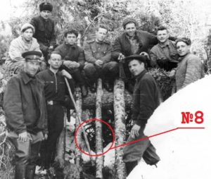 Разбор всех фотографий поисковиков группы Дятлова