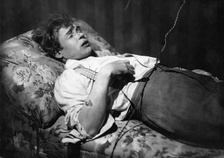 Проект «Мавзолей» - оккультное сооружение для подавления воли