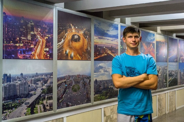 Фотограф из Новосибирска зарабатывает миллионы на фотографиях городов и предприятий
