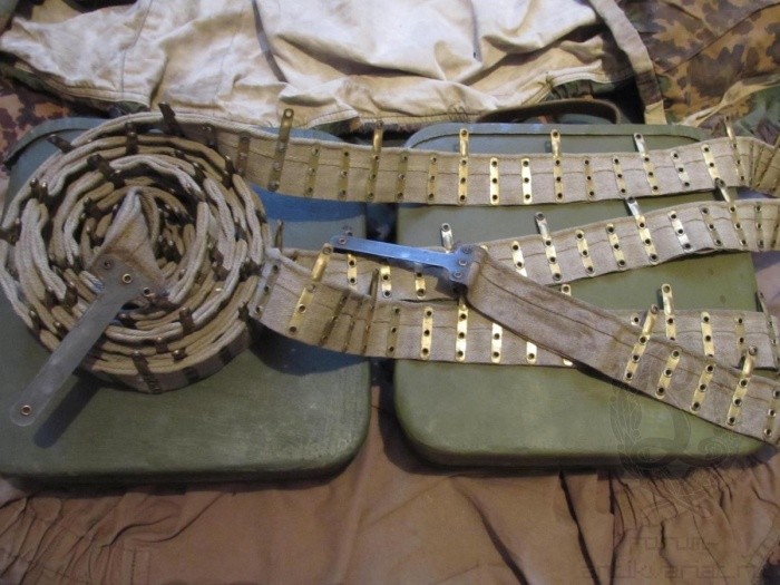 Какой смысл несла пулемётная лента на груди матросов?