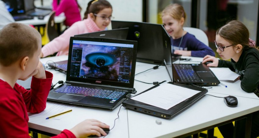 Единый Чип Школьника - уже скоро? Все минусы электронной школы