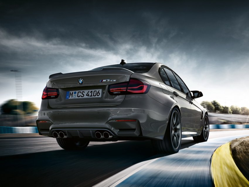 Новый BMW M3 сочетает в себе динамичный дизайн и мощный мотор