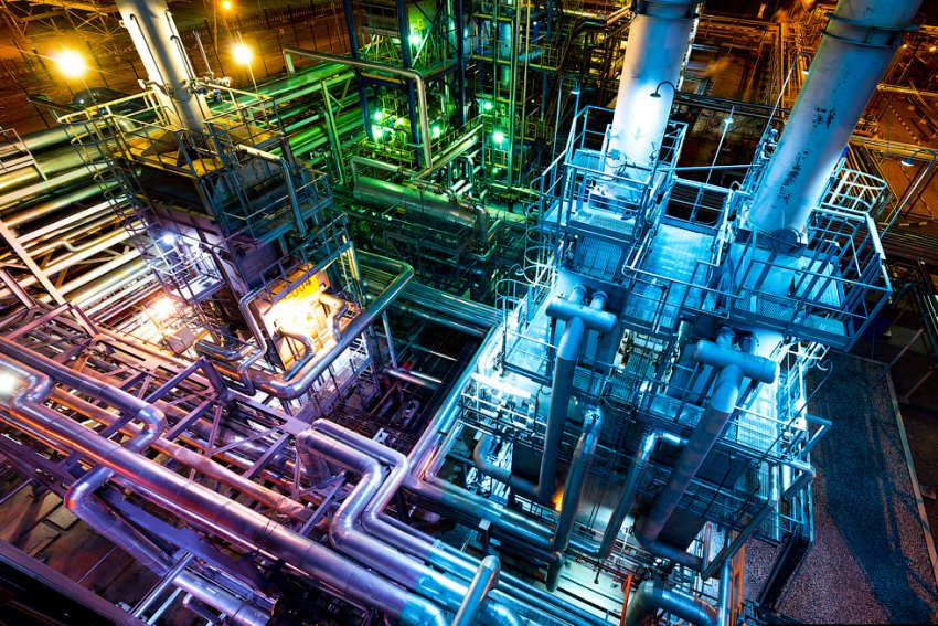 Фотограф из Новосибирска зарабатывает миллионы на фотографиях городов и предприятий