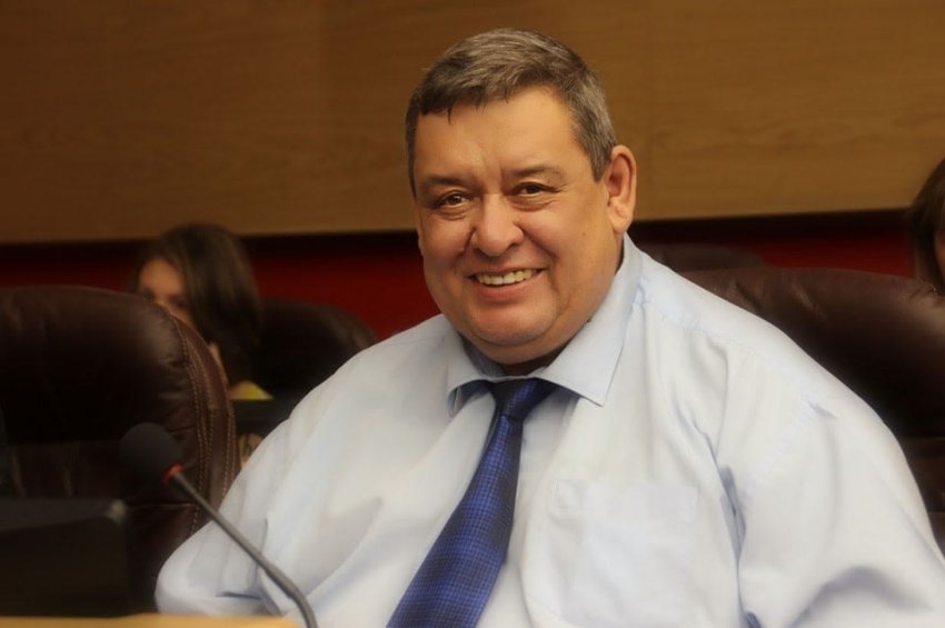 Денег нам не нужно, работу нам давай: кто из российских политиков согласен работать бесплатно