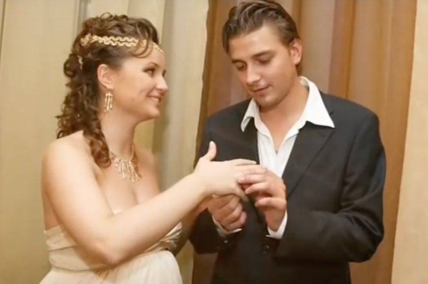 Полина Гагарина отменила ближайшие концерты из-за проблем со здоровьем