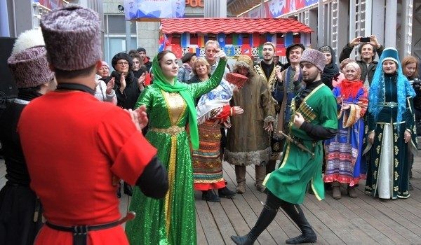 День народного единства в Москве в 2019 году порадует жителей столицы разнообразными мероприятиями со 2 по 4 ноября