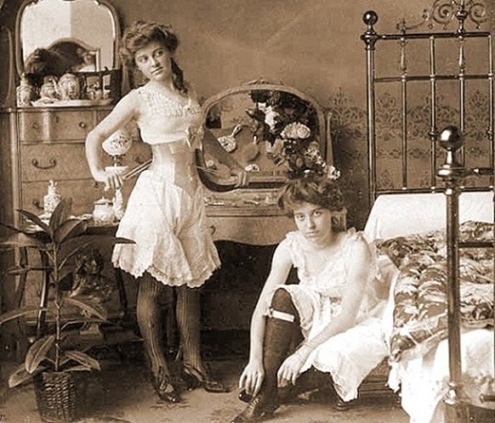 Как в России легализовали «древнейшую профессию»