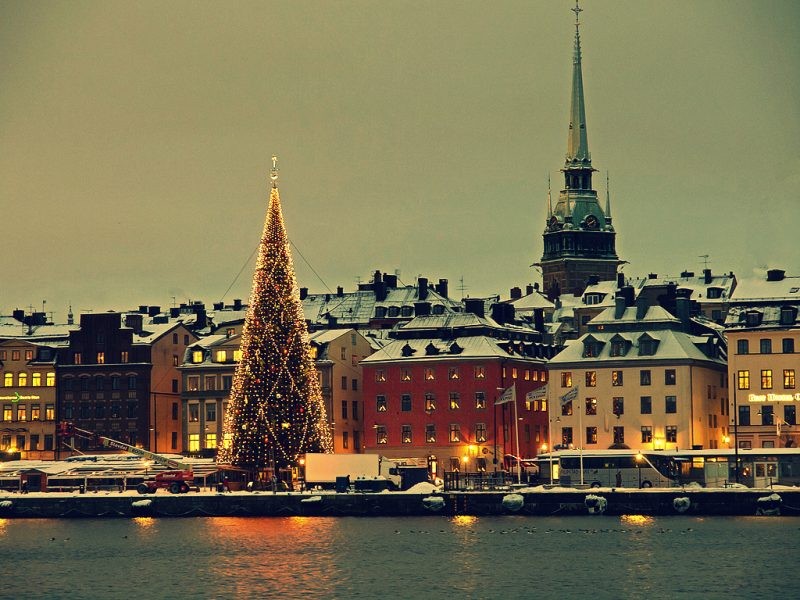 Новогодние каникулы 2020 в Европе: как не потратить все сбережения на путешествие