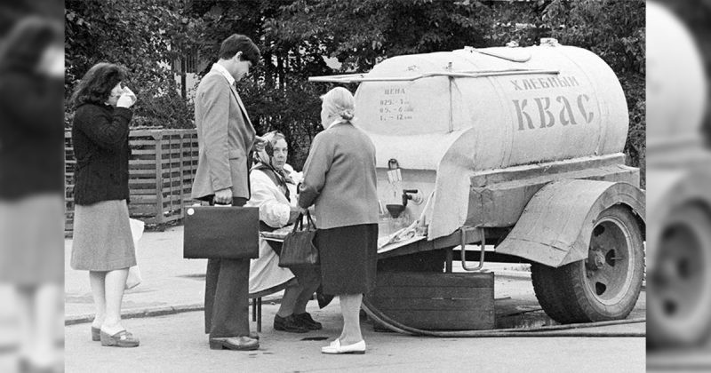 Самые популярные напитки времен СССР оставили приятные воспоминания Самые популярные напитки времен СССР оставили приятные воспоминания