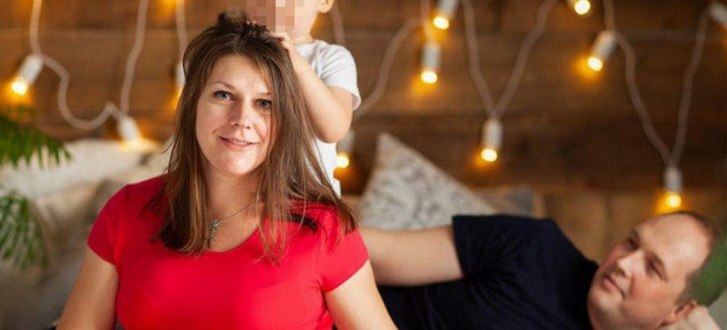 Ужасная трагедия в семье москвичей: женщина с детьми выбросились из окна 9-этажного дома Ужасная трагедия в семье москвичей: женщина с детьми выбросились из окна 9-этажного дома