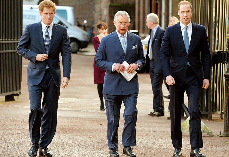 Умрет Елизавета 2 и жизнь в Великобритании остановится: кончины королевы опасаются СМИ