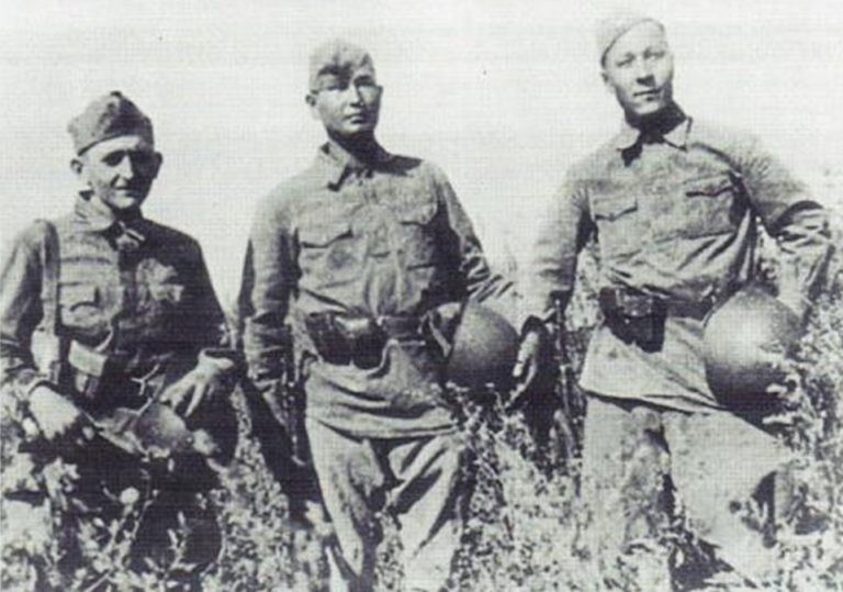 Немецкие диверсанты, переодетые в советскую военную форму, сыграли важную роль во многих военных операциях