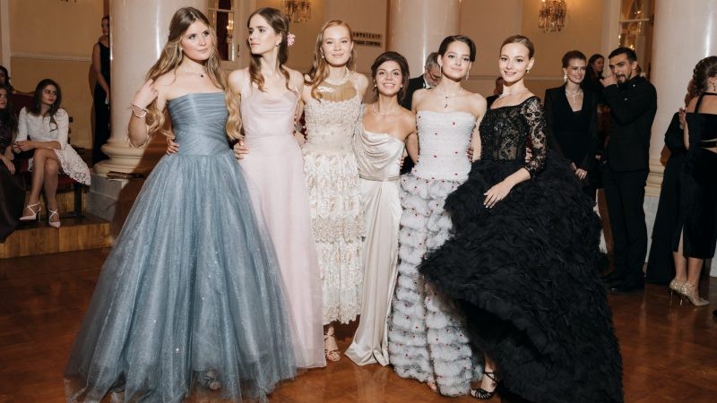 Бал дебютанток Tatler в 2019 году посетили немало известных персон