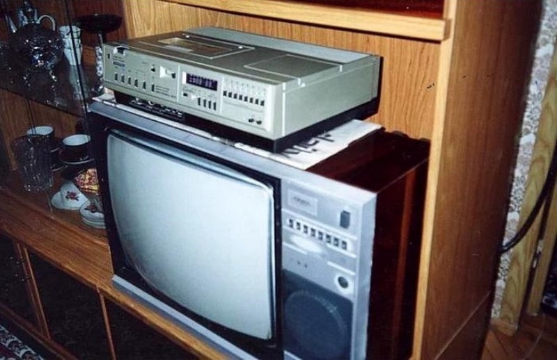 Легенды времен СССР вспоминаются теперь со смехом и недоумением Легенды времен СССР вспоминаются теперь со смехом и недоумением