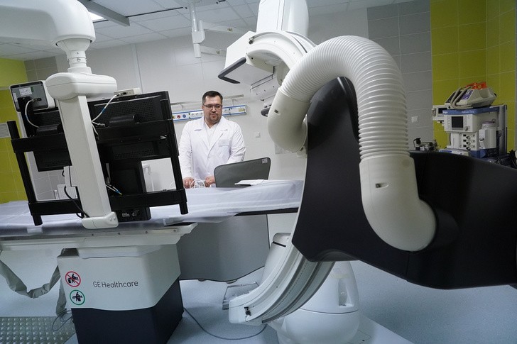 Почему в России массово закрывают больницы?