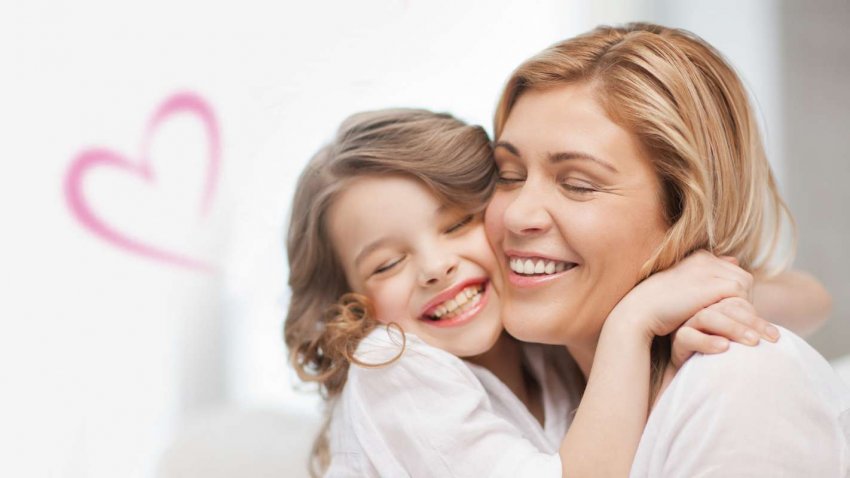 Когда отмечают День мамы в России в 2019 году: россияне готовятся поздравлять матерей