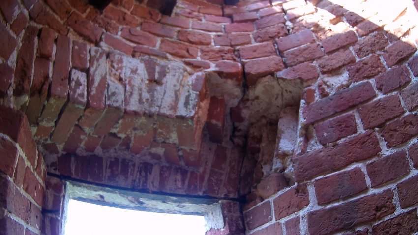 Засыпанные дома, как доказательства всемирного потопа в 19 веке