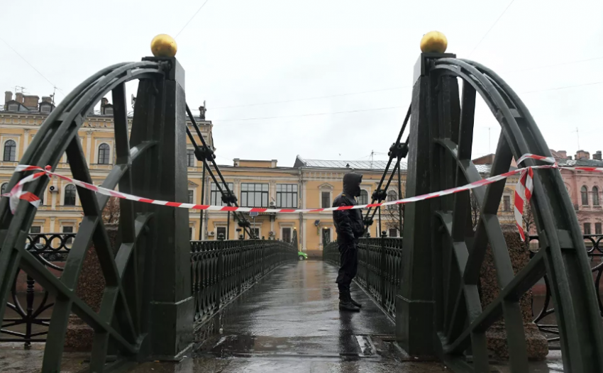 В жестоком убийстве аспирантки СПГБУ Анастасии Ещенко подозревается ее преподаватель, историк Олег Соколов