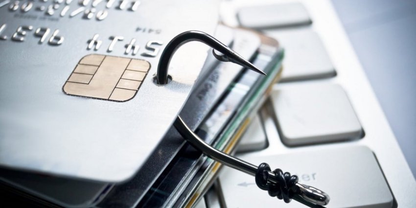 В России участились случаи мошенничества с деньгами на банковских картах