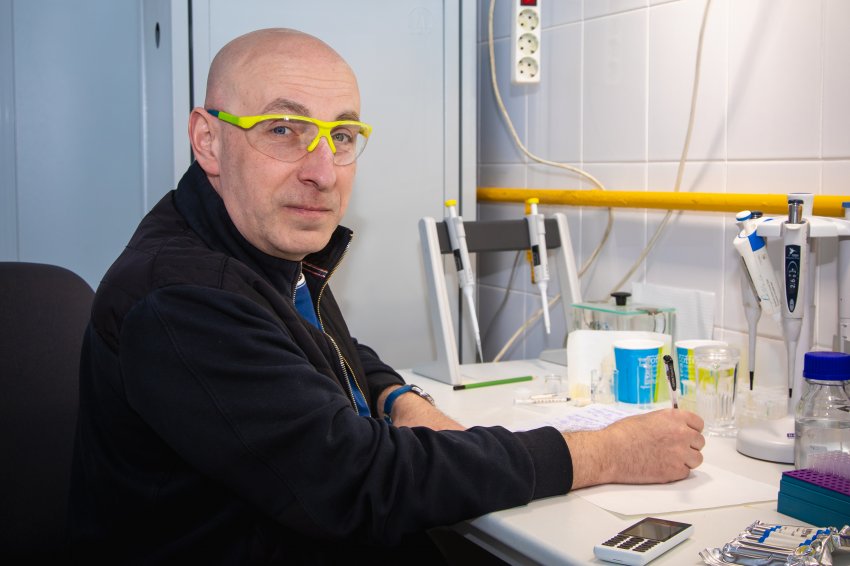 Сколько зарабатывают ученые в России, согласно неофициальным данным