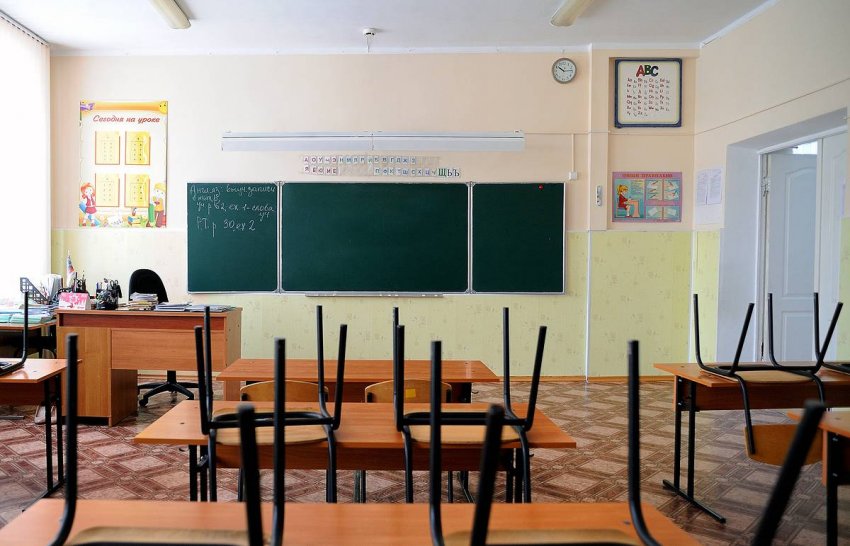 Почему отменили занятия в школах Челябинска: погодные условия не позволяют детям ходить на учёбу