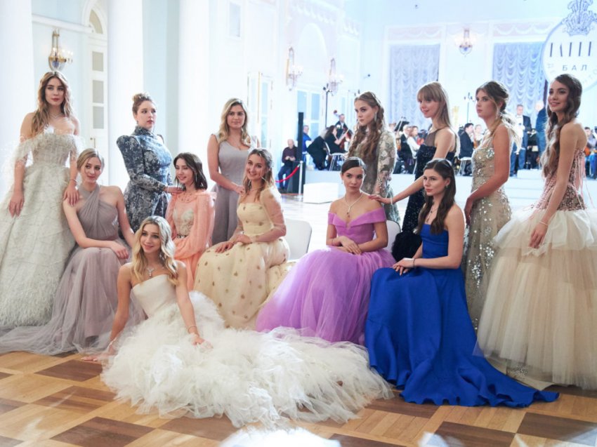 Бал дебютанток Tatler в 2019 году посетили немало известных персон