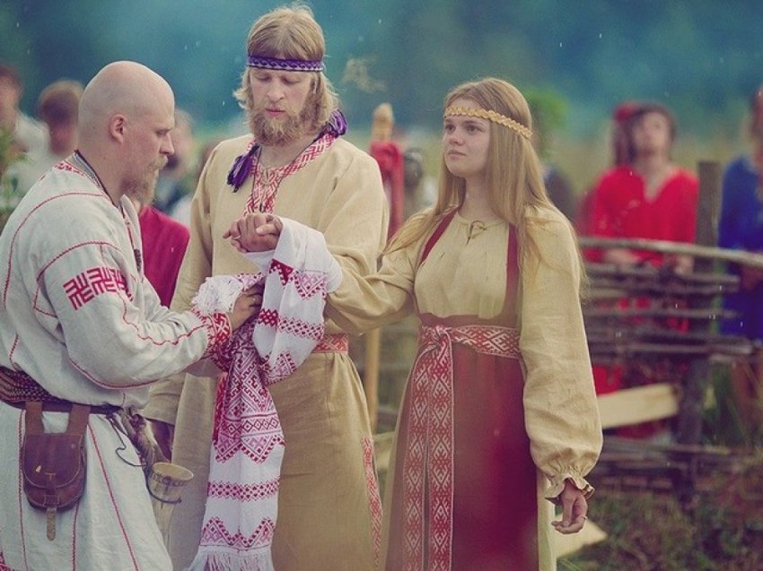 Судьба незамужней женщины на Руси. Генетическая память славянок